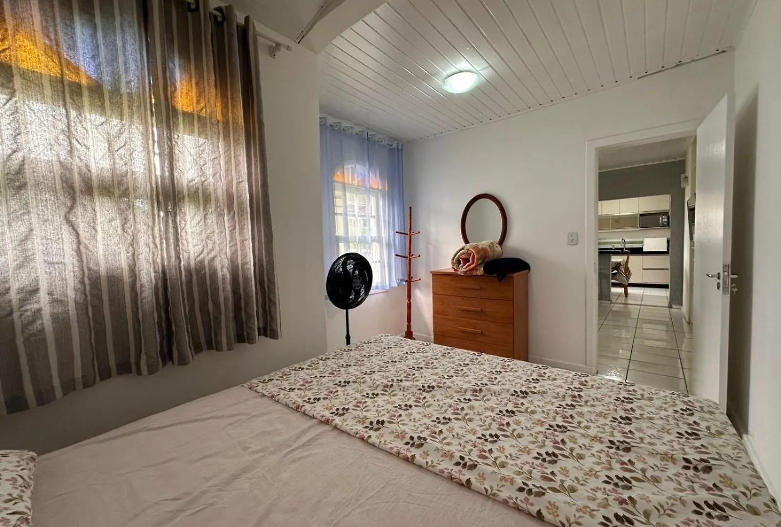 Casa Terrea Com Churrasqueira A Metros Da Praia Florianopolis