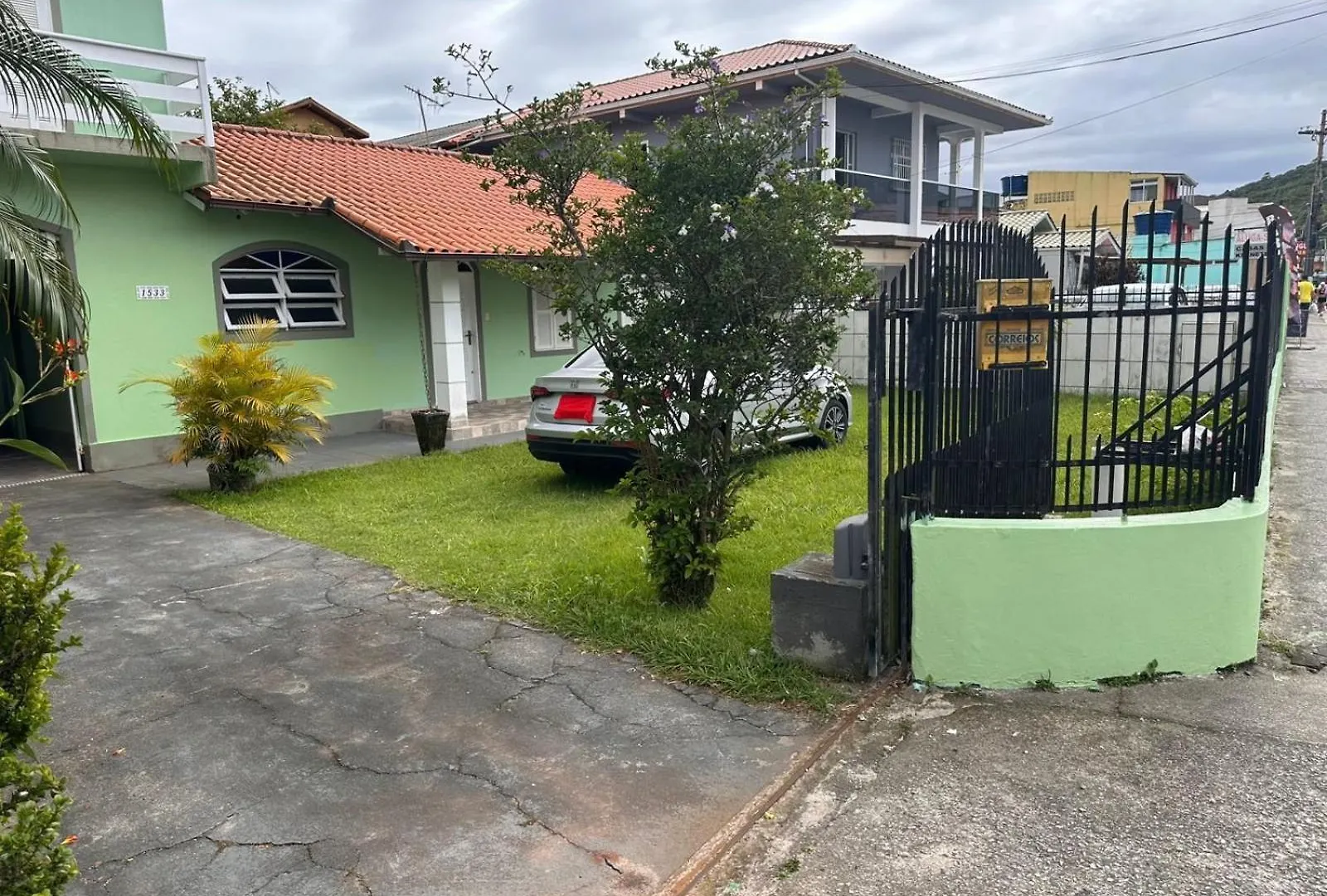 Casa Terrea Com Churrasqueira A Metros Da Praia Florianopolis